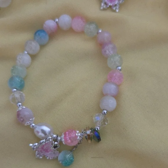 Elegant Multicolor Beaded Bracelets Set - Picture 2 of 4